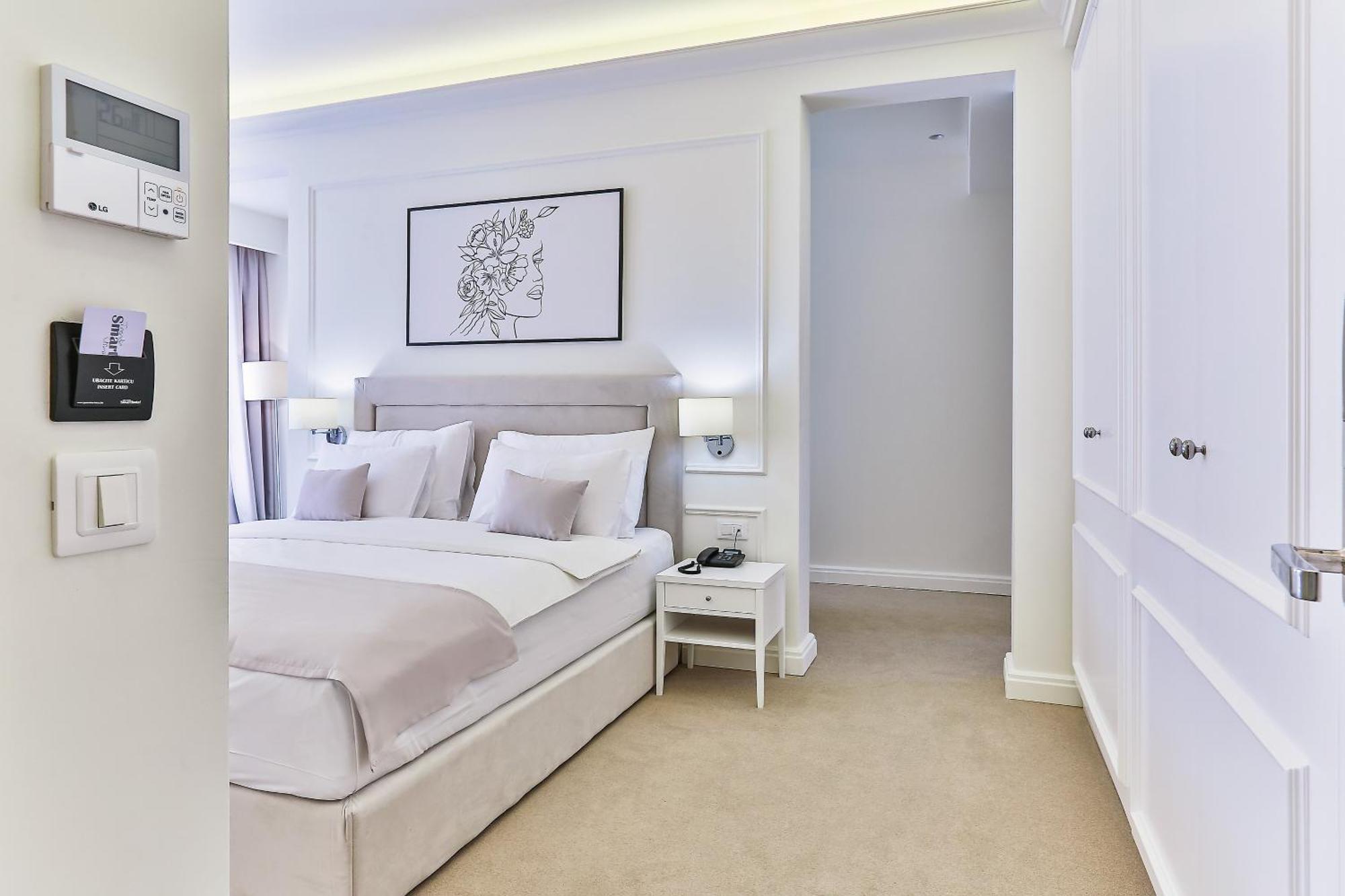 Hotel Crown ブドヴァ エクステリア 写真